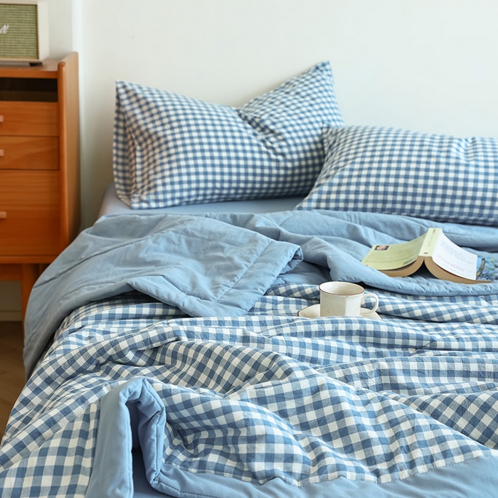 91家纺网 家纺一手货源 找家纺 小叮当家纺仓储工厂店 2025新款A类无印风里外全棉水洗棉新疆棉花夏被夏凉被空调被 浅蓝小格