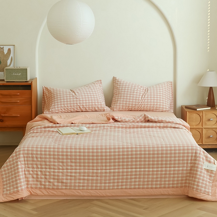 91家纺网 家纺一手货源 找家纺 小叮当家纺仓储工厂店 2025新款A类无印风里外全棉水洗棉新疆棉花夏被夏凉被空调被 朵拉粉