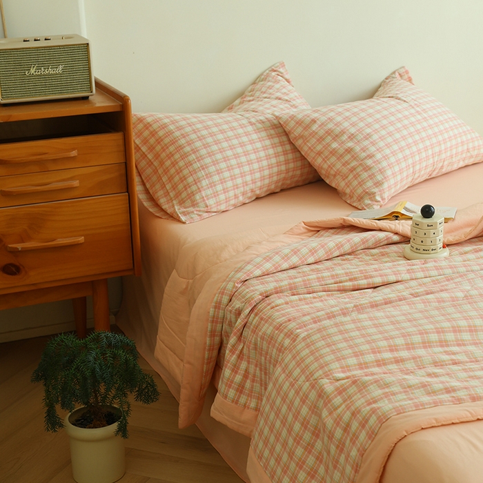 91家纺网 家纺一手货源 找家纺 小叮当家纺仓储工厂店 2025新款A类无印风里外全棉水洗棉新疆棉花夏被夏凉被空调被 朵拉粉