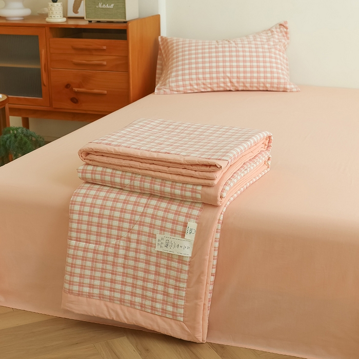 91家纺网 家纺一手货源 找家纺 小叮当家纺仓储工厂店 2025新款A类无印风里外全棉水洗棉新疆棉花夏被夏凉被空调被 朵拉粉