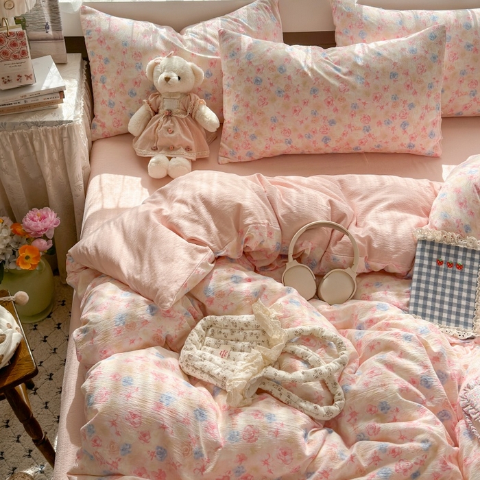 91家纺网 家纺一手货源 找家纺 丽美人家纺2025新款A类软糯皱皱纱四件套 粉黛