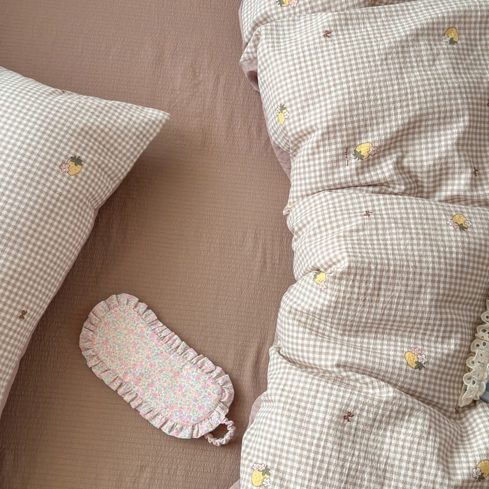 91家纺网 家纺一手货源 找家纺 丽美人家纺2025新款A类软糯皱皱纱四件套 柏林梦境