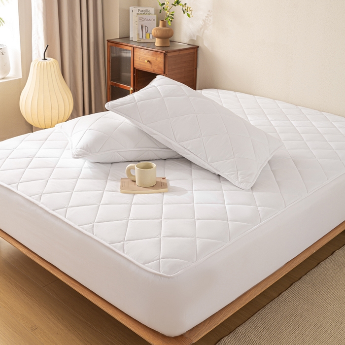 91家纺网 家纺一手货源 找家纺 憨豆家纺 2025新款水洗棉磨毛夹棉床笠四季床垫褥子床护垫薄款学生宿舍榻榻米垫被跨境加棉保护垫升级床笠款-白色