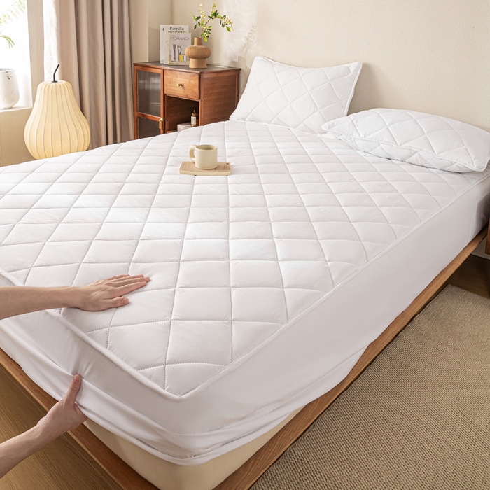 91家纺网 家纺一手货源 找家纺 憨豆家纺 2025新款水洗棉磨毛夹棉床笠四季床垫褥子床护垫薄款学生宿舍榻榻米垫被跨境加棉保护垫升级床笠款-白色