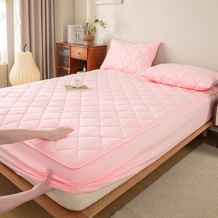 91家纺网 家纺一手货源 找家纺 憨豆家纺 2025新款水洗棉磨毛夹棉床笠四季床垫褥子床护垫薄款学生宿舍榻榻米垫被跨境加棉保护垫升级床笠款-粉色