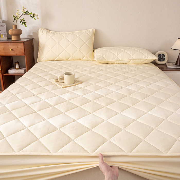 91家纺网 家纺一手货源 找家纺 憨豆家纺 2025新款水洗棉磨毛夹棉床笠四季床垫褥子床护垫薄款学生宿舍榻榻米垫被跨境加棉保护垫升级床笠款-米白