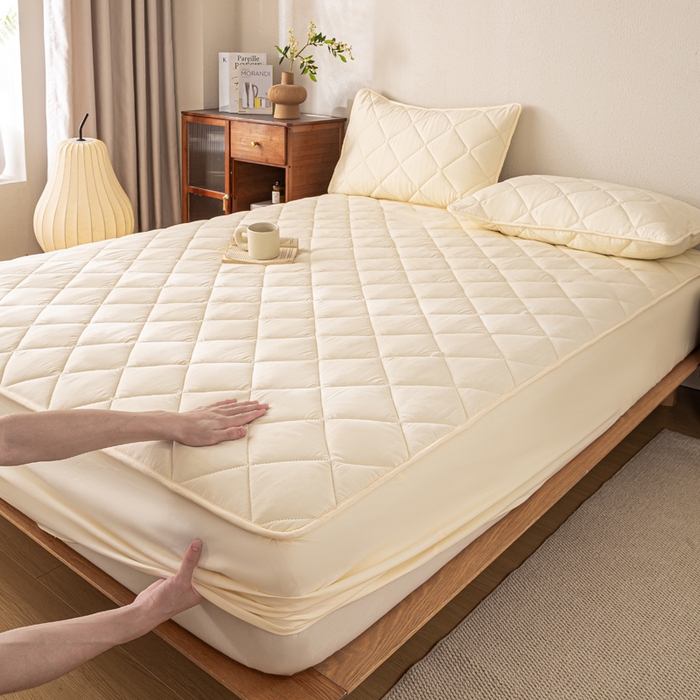 91家纺网 家纺一手货源 找家纺 憨豆家纺 2025新款水洗棉磨毛夹棉床笠四季床垫褥子床护垫薄款学生宿舍榻榻米垫被跨境加棉保护垫升级床笠款-米白