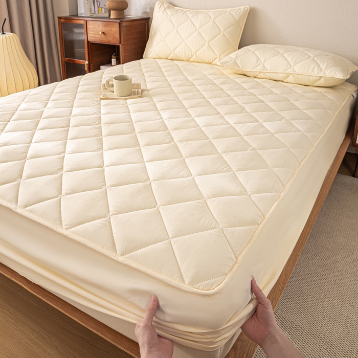 91家纺网 家纺一手货源 找家纺 憨豆家纺 2025新款水洗棉磨毛夹棉床笠四季床垫褥子床护垫薄款学生宿舍榻榻米垫被跨境加棉保护垫升级床笠款-米白