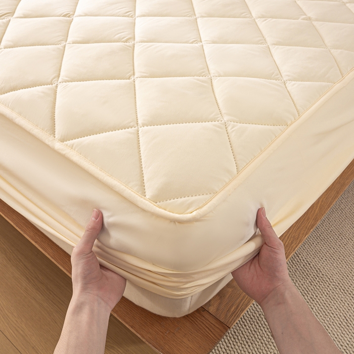 91家纺网 家纺一手货源 找家纺 憨豆家纺 2025新款水洗棉磨毛夹棉床笠四季床垫褥子床护垫薄款学生宿舍榻榻米垫被跨境加棉保护垫升级床笠款-米白