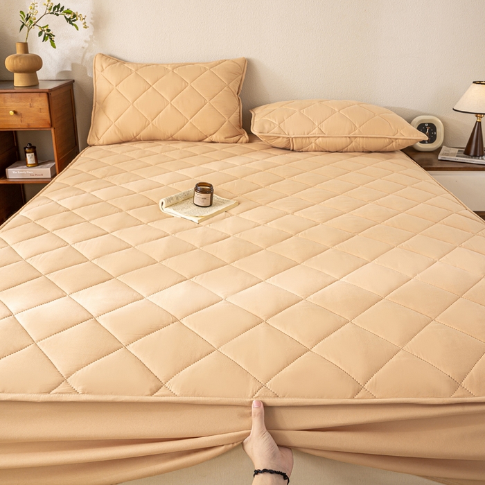 91家纺网 家纺一手货源 找家纺 憨豆家纺 2025新款水洗棉磨毛夹棉床笠四季床垫褥子床护垫薄款学生宿舍榻榻米垫被跨境加棉保护垫升级床笠款-棕黄色