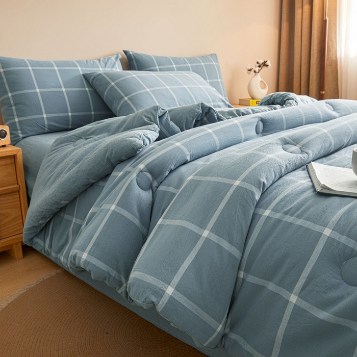 91家纺网 家纺一手货源 找家纺 爱屋及屋 2025新款无印风水洗棉棉花冬被被子被芯 海蓝大格