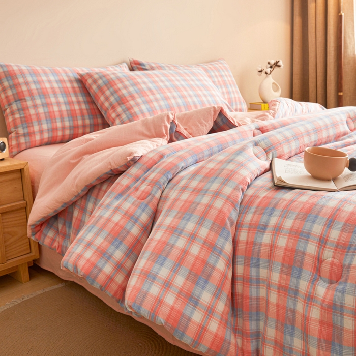 91家纺网 家纺一手货源 找家纺 爱屋及屋 2025新款无印风水洗棉棉花冬被被子被芯 清新格