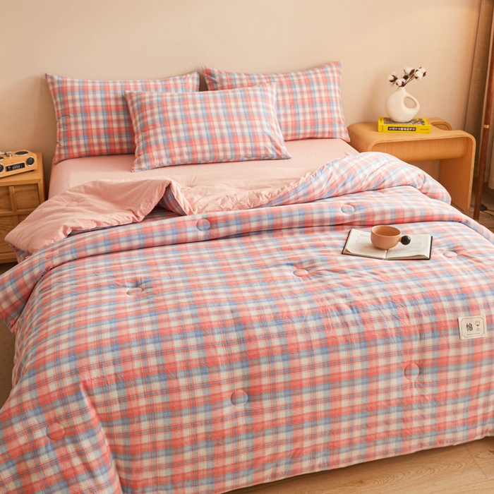 91家纺网 家纺一手货源 找家纺 爱屋及屋 2025新款无印风水洗棉棉花冬被被子被芯 清新格