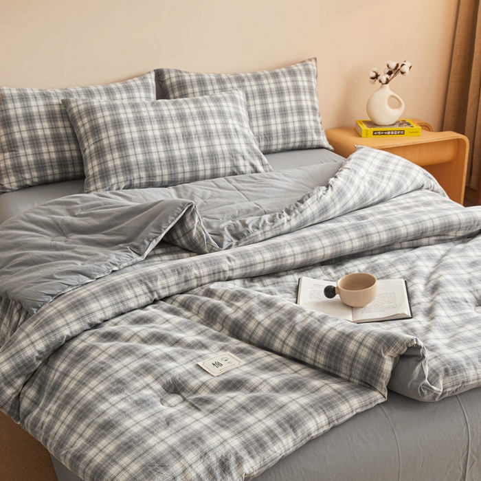91家纺网 家纺一手货源 找家纺 爱屋及屋 2025新款无印风水洗棉棉花冬被被子被芯 光年灰