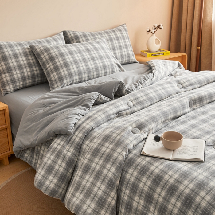 91家纺网 家纺一手货源 找家纺 爱屋及屋 2025新款无印风水洗棉棉花冬被被子被芯 光年灰