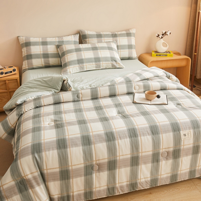 91家纺网 家纺一手货源 找家纺 爱屋及屋 2025新款无印风水洗棉棉花冬被被子被芯 韵绿条纹