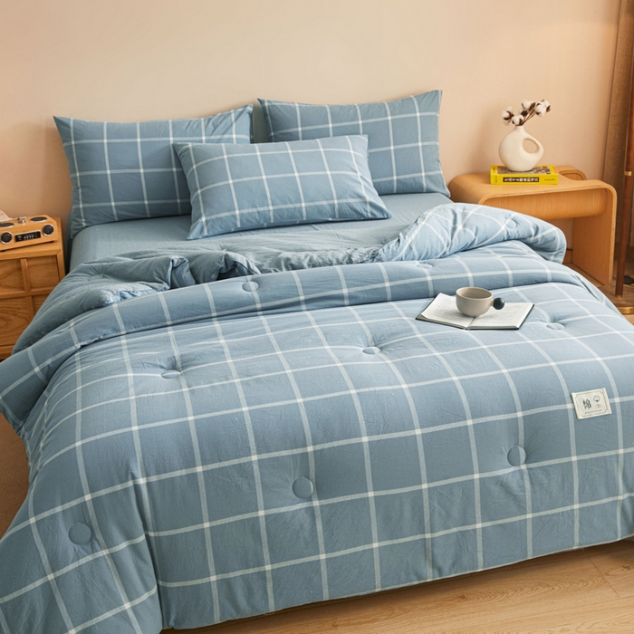 91家纺网 家纺一手货源 找家纺 爱屋及屋 2025新款无印风水洗棉棉花冬被被子被芯 海蓝大格