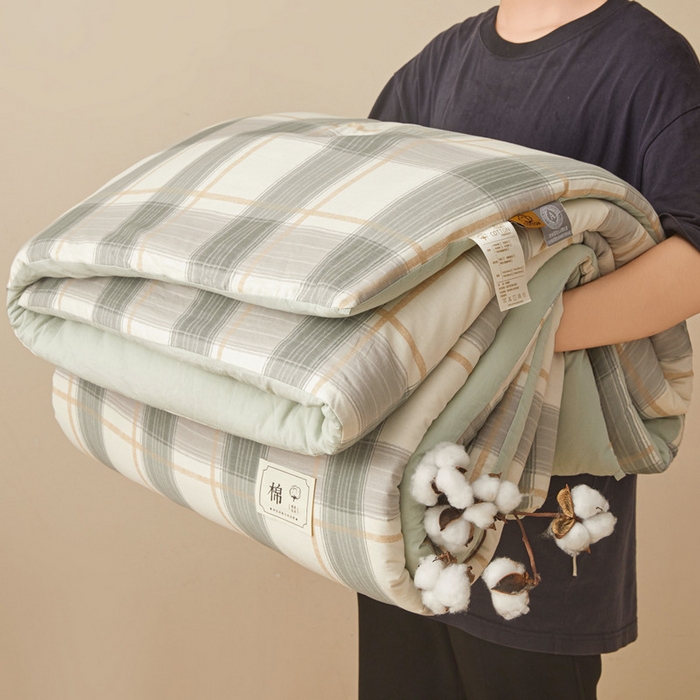 91家纺网 家纺一手货源 找家纺 爱屋及屋 2025新款无印风水洗棉棉花冬被被子被芯 韵绿条纹
