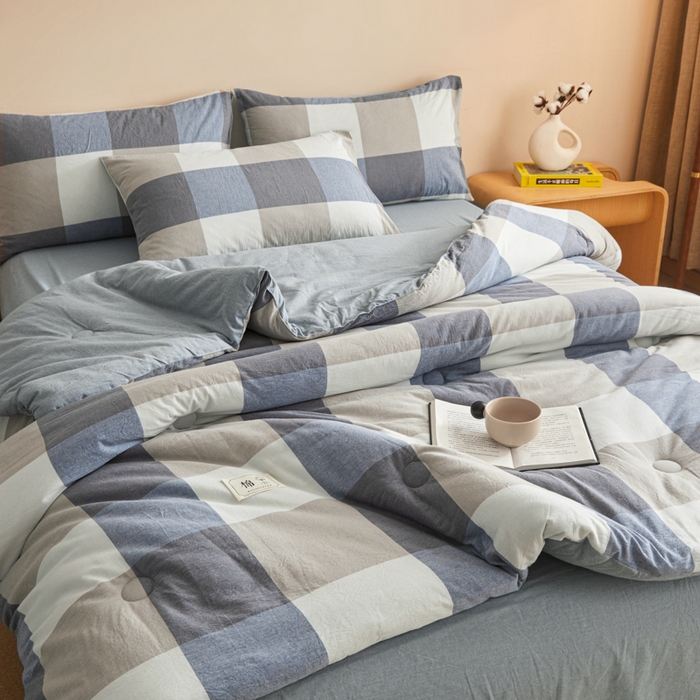 91家纺网 家纺一手货源 找家纺 爱屋及屋 2025新款无印风水洗棉棉花冬被被子被芯 蓝咖大格