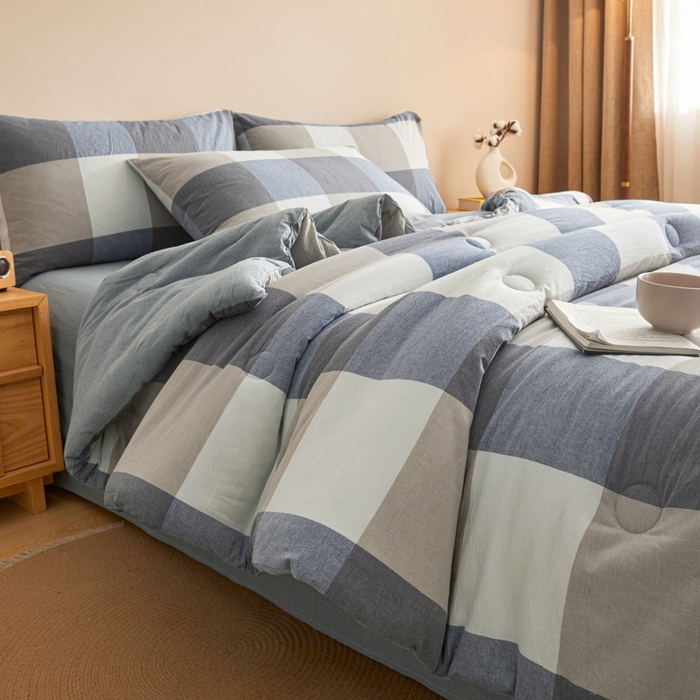 91家纺网 家纺一手货源 找家纺 爱屋及屋 2025新款无印风水洗棉棉花冬被被子被芯 蓝咖大格