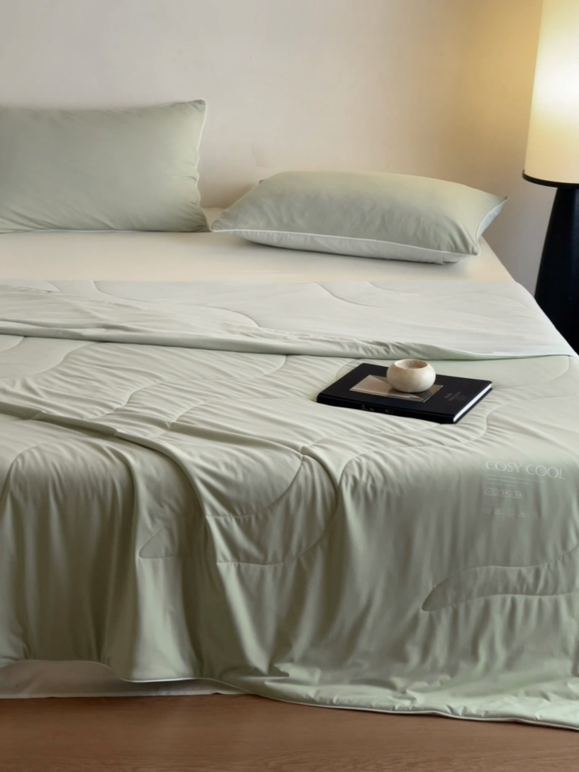 91家纺网 家纺一手货源 找家纺 佳汐蓝家纺 2025新款岛屿漫游凉感夏被 椰林绿