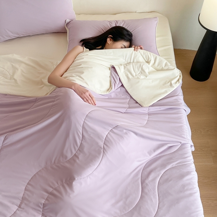 91家纺网 家纺一手货源 找家纺 佳汐蓝家纺 2025新款岛屿漫游凉感夏被 贝壳紫