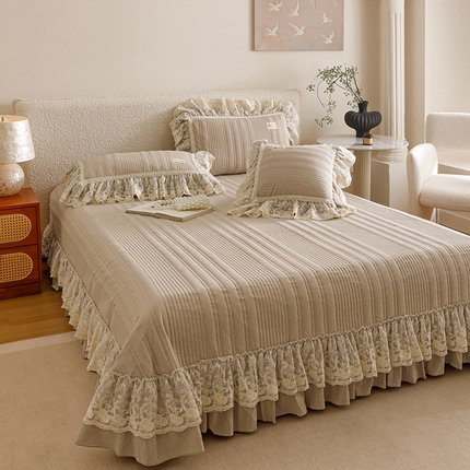 91家纺网 家纺一手货源 找家纺 （总）菊上家纺 2025新款全棉色织水洗棉洛丽塔公主系列单床盖