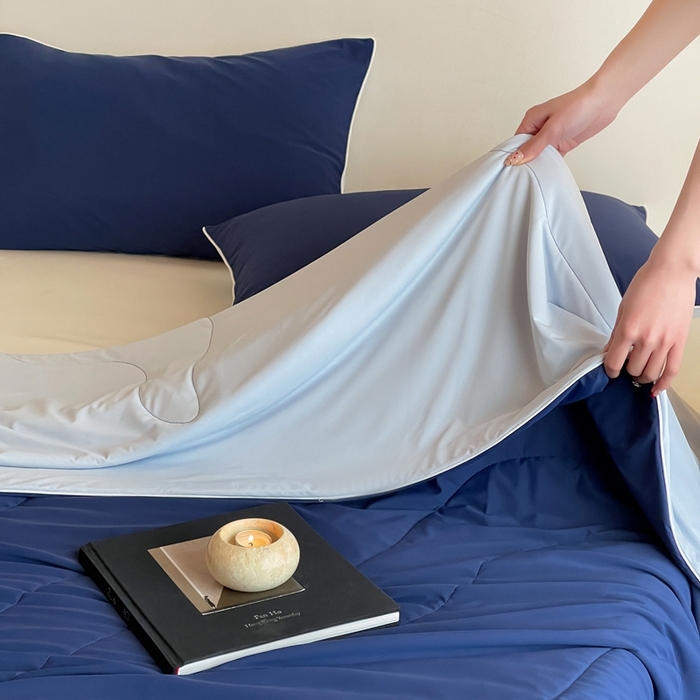 91家纺网 家纺一手货源 找家纺 佳汐蓝家纺 2025新款岛屿漫游凉感夏被 深海蓝