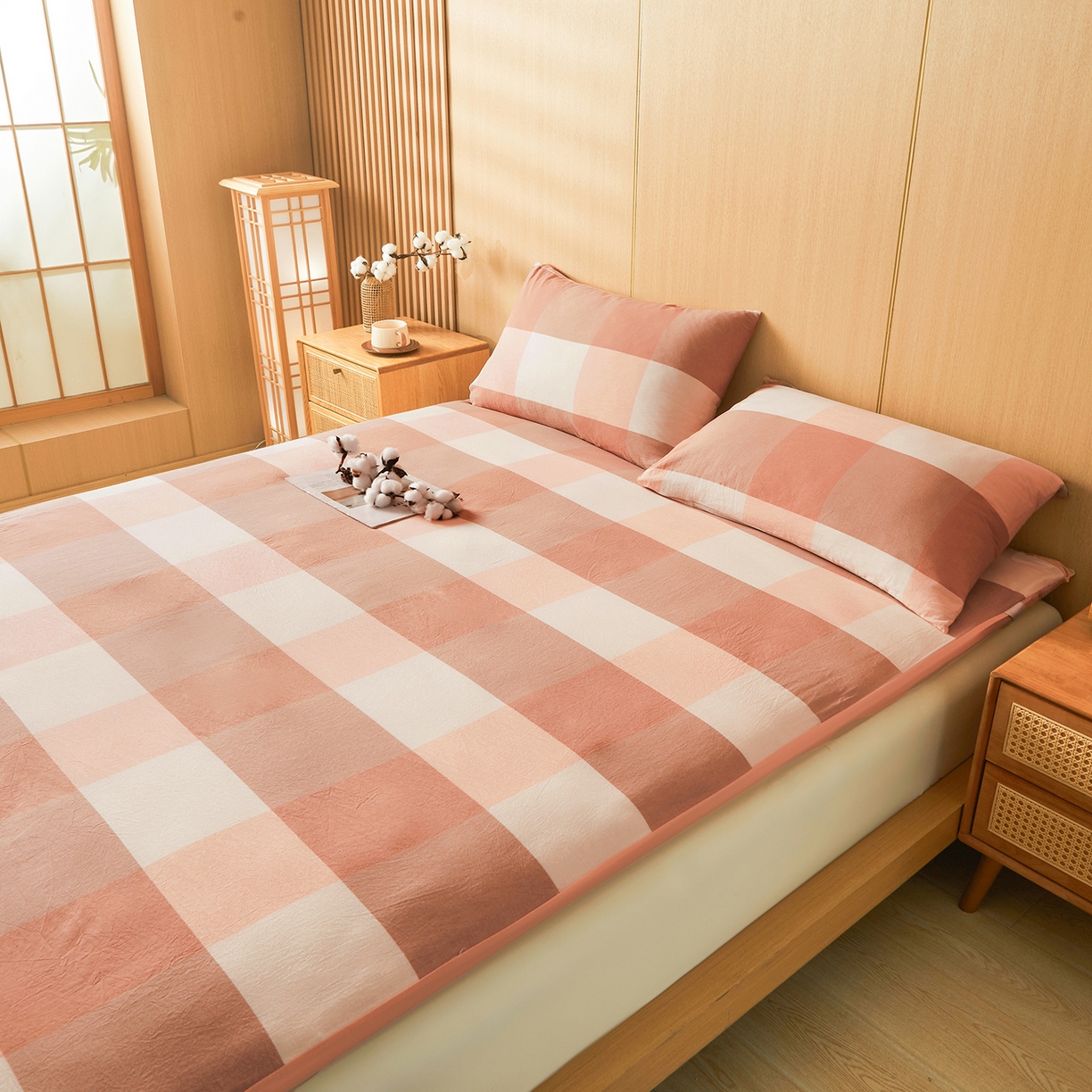 91家纺网 家纺一手货源 找家纺 晓时候 20252新款可拆洗新疆棉花床垫被褥子学生宿舍亲肤水洗棉棉花床垫-家用款 蜜粉大格