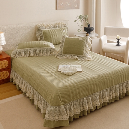 91家纺网 家纺一手货源 找家纺 （总）菊上家纺 2025新款全棉色织水洗棉洛丽塔公主系列单床盖