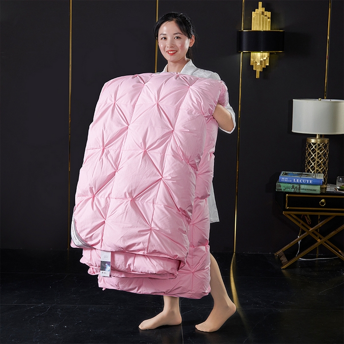 91家纺网 家纺一手货源 找家纺 全棉扭花羽毛被加厚保暖95白鹅绒被子秋冬春秋被冬被直播供货