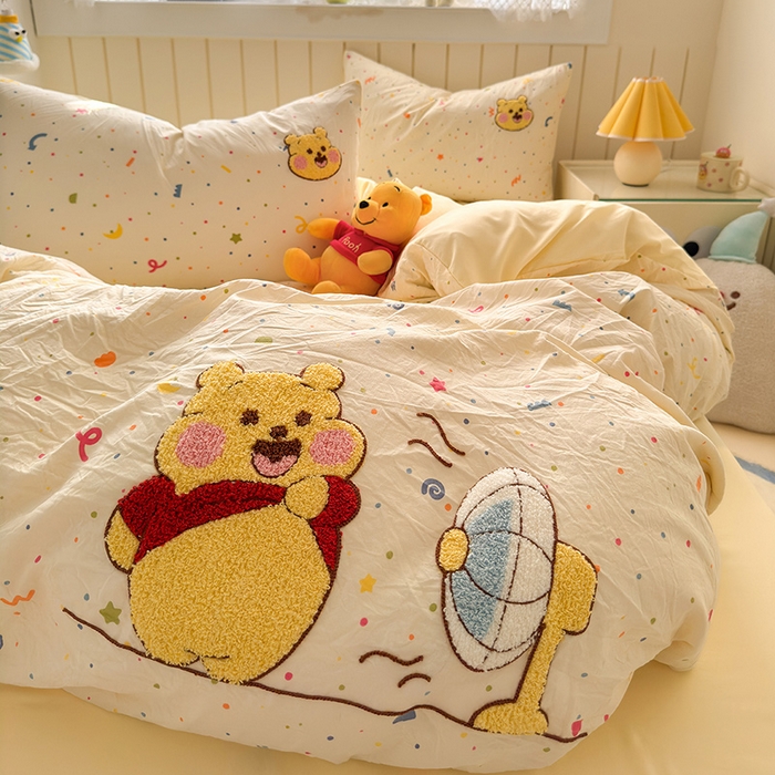 91家纺网 家纺一手货源 找家纺 罗亿家纺 2025新款110g高克重云朵棉直播热款毛巾绣四件套 夏日小熊