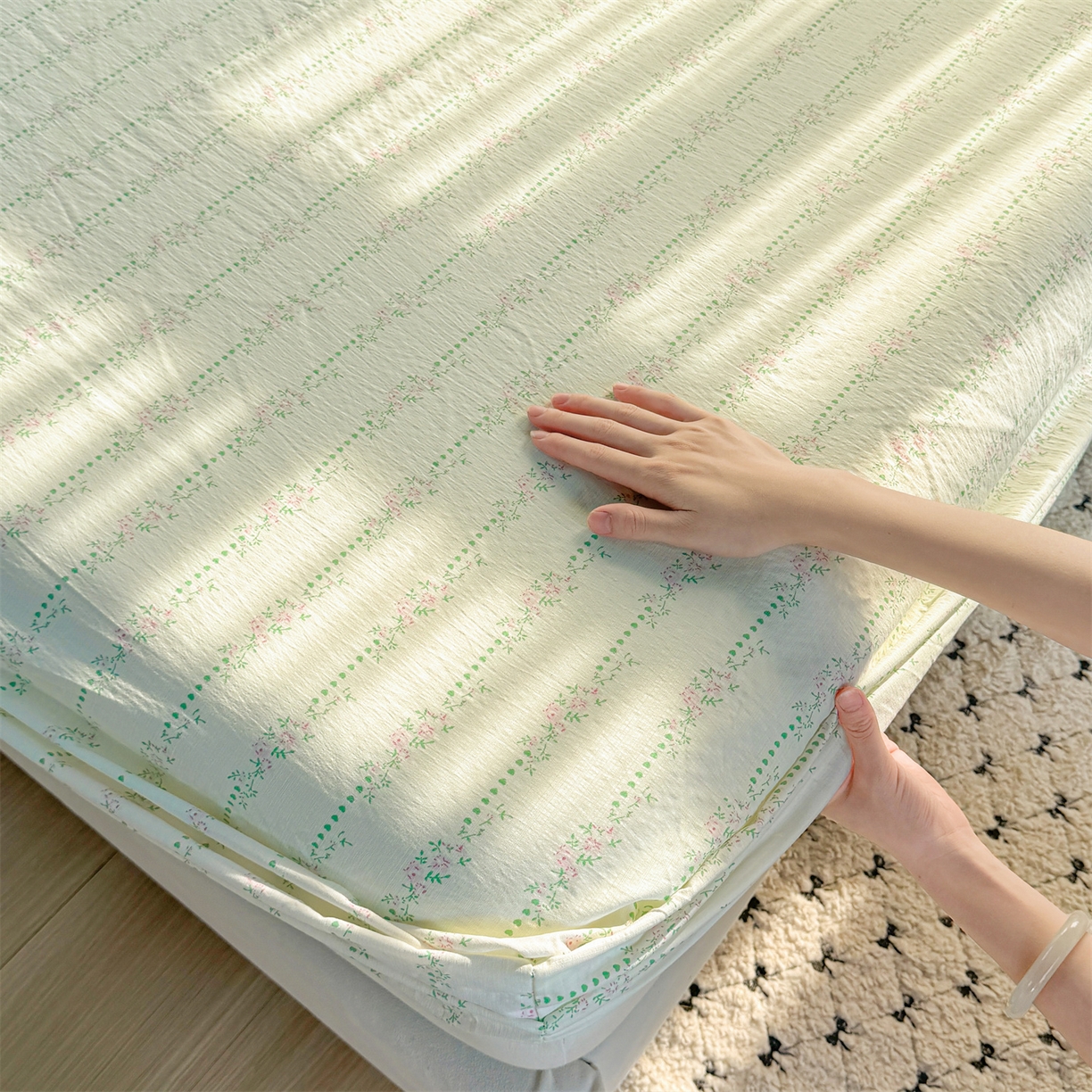 91家纺网 家纺一手货源 找家纺 多品家纺 2025新款超柔云感双层纱水洗棉单品床笠 绿藤