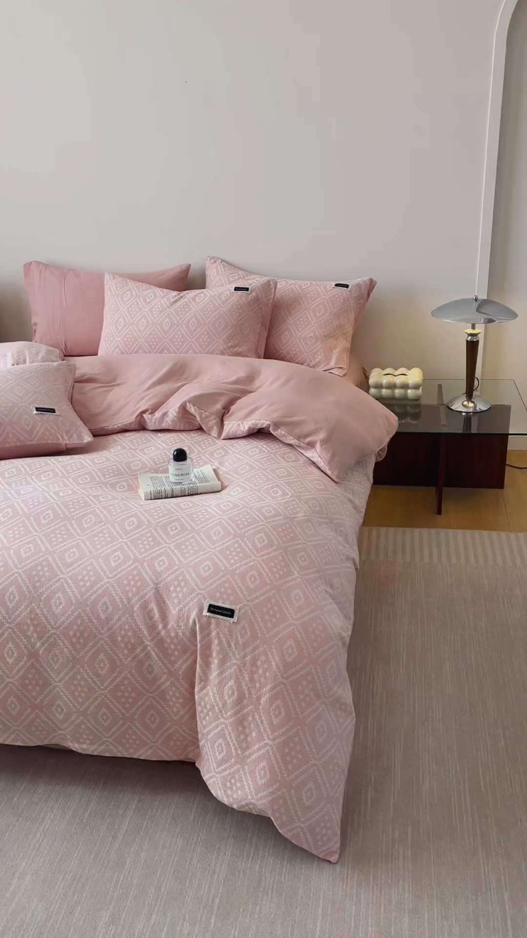 91家纺网 家纺一手货源 找家纺 艾莱家纺 2025新款棉麻风色织提花水洗棉全棉纯棉四件套-梦享 梦享-玉粉色