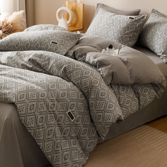 91家纺网 家纺一手货源 找家纺 艾莱家纺 2025新款棉麻风色织提花水洗棉全棉纯棉四件套-梦享 梦享-北欧灰