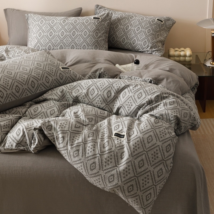 91家纺网 家纺一手货源 找家纺 艾莱家纺 2025新款棉麻风色织提花水洗棉全棉纯棉四件套-梦享 梦享-北欧灰