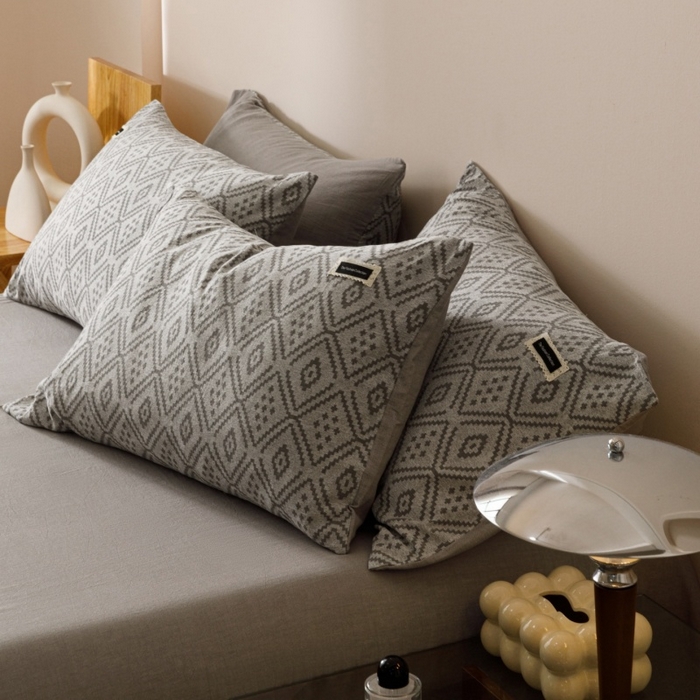 91家纺网 家纺一手货源 找家纺 艾莱家纺 2025新款棉麻风色织提花水洗棉全棉纯棉四件套-梦享 梦享-北欧灰