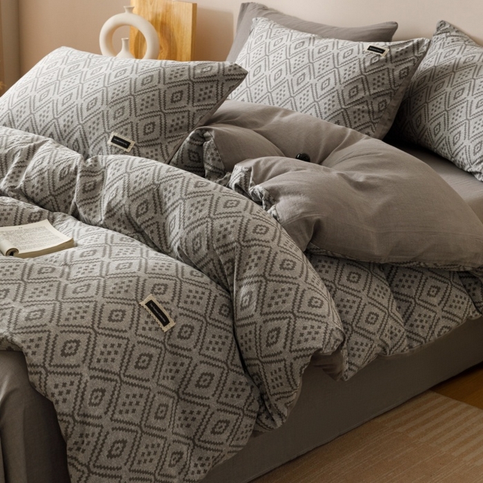 91家纺网 家纺一手货源 找家纺 艾莱家纺 2025新款棉麻风色织提花水洗棉全棉纯棉四件套-梦享 梦享-北欧灰