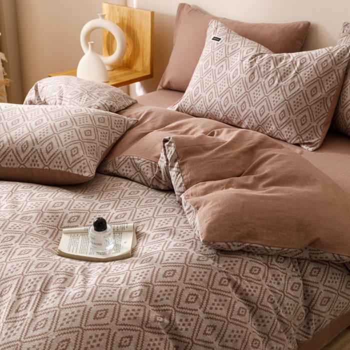 91家纺网 家纺一手货源 找家纺 艾莱家纺 2025新款棉麻风色织提花水洗棉全棉纯棉四件套-梦享 梦享-红咖色