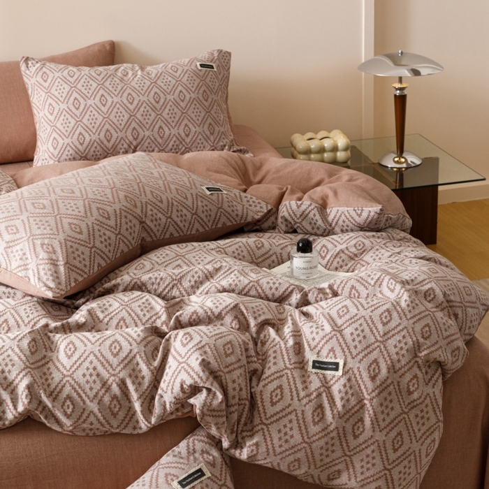 91家纺网 家纺一手货源 找家纺 艾莱家纺 2025新款棉麻风色织提花水洗棉全棉纯棉四件套-梦享 梦享-红咖色