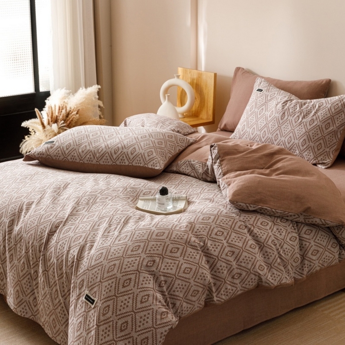 91家纺网 家纺一手货源 找家纺 艾莱家纺 2025新款棉麻风色织提花水洗棉全棉纯棉四件套-梦享 梦享-红咖色