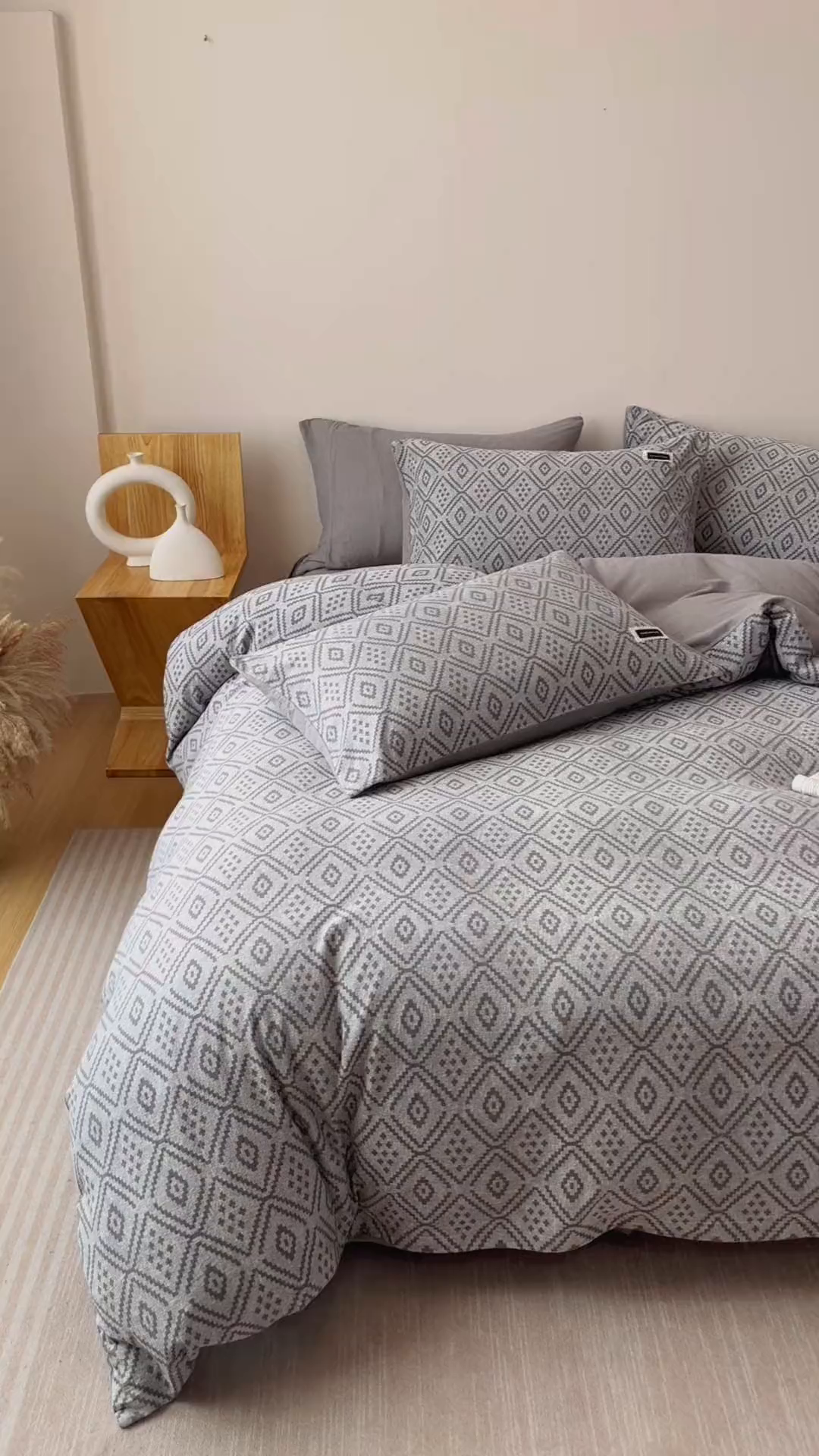 91家纺网 家纺一手货源 找家纺 艾莱家纺 2025新款棉麻风色织提花水洗棉全棉纯棉四件套-梦享 梦享-北欧灰