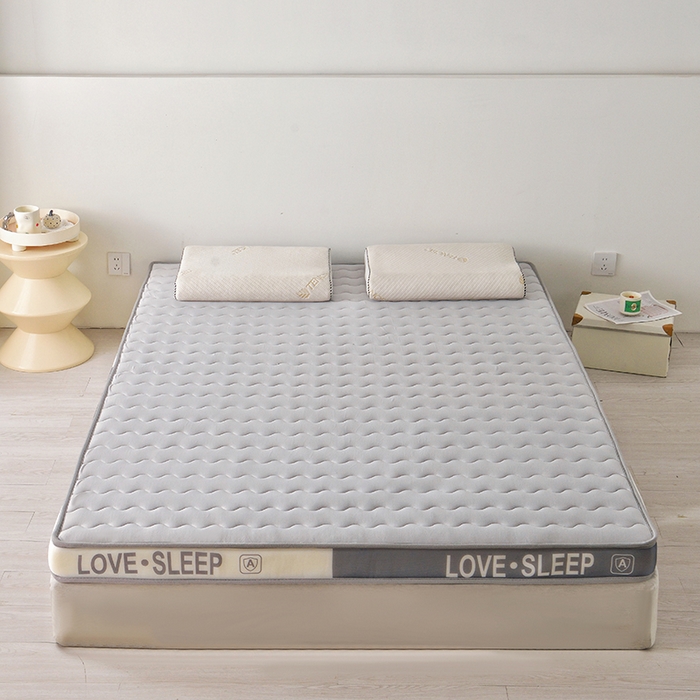 91家纺网 家纺一手货源 找家纺 苏赫床垫 2025新款牛奶丝乳胶床垫立体款床垫 灰色波纹