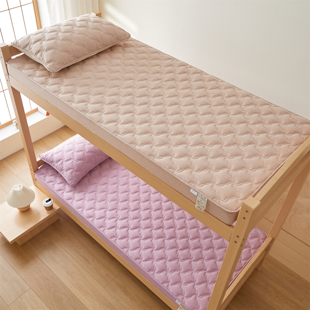 91家纺网 家纺一手货源 找家纺 多谷家纺 2025新款学生全棉纯棉色织水洗棉大豆床笠单床笠 浅紫色