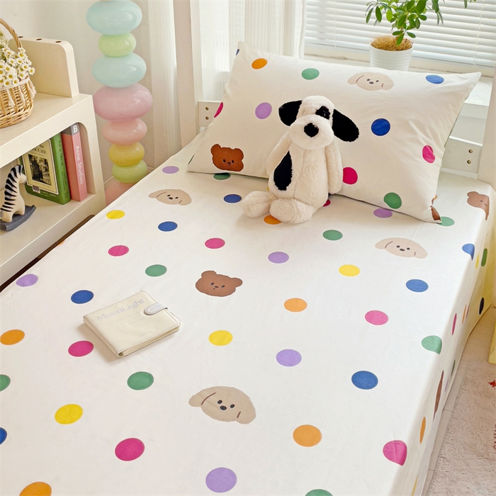 91家纺网 家纺一手货源 找家纺 名兮家居 2025新款全棉纯棉13372学生床上下铺单床单 波点小熊