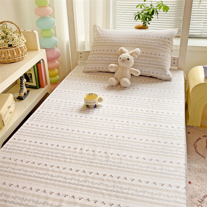 91家纺网 家纺一手货源 找家纺 名兮家居 2025新款全棉纯棉13372学生床上下铺单床单 樱桃花