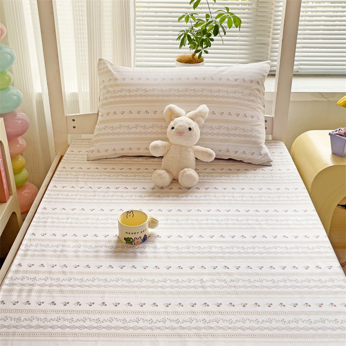 91家纺网 家纺一手货源 找家纺 名兮家居 2025新款全棉纯棉13372学生床上下铺单床单 樱桃花