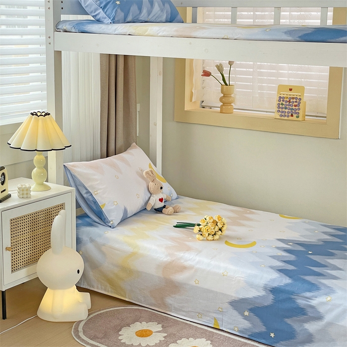 91家纺网 家纺一手货源 找家纺 名兮家居 2025新款全棉纯棉13372学生床上下铺单床单 星辰入梦