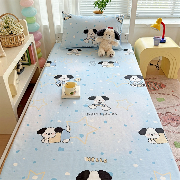 91家纺网 家纺一手货源 找家纺 名兮家居 2025新款全棉纯棉13372学生床上下铺单床单 斑点狗