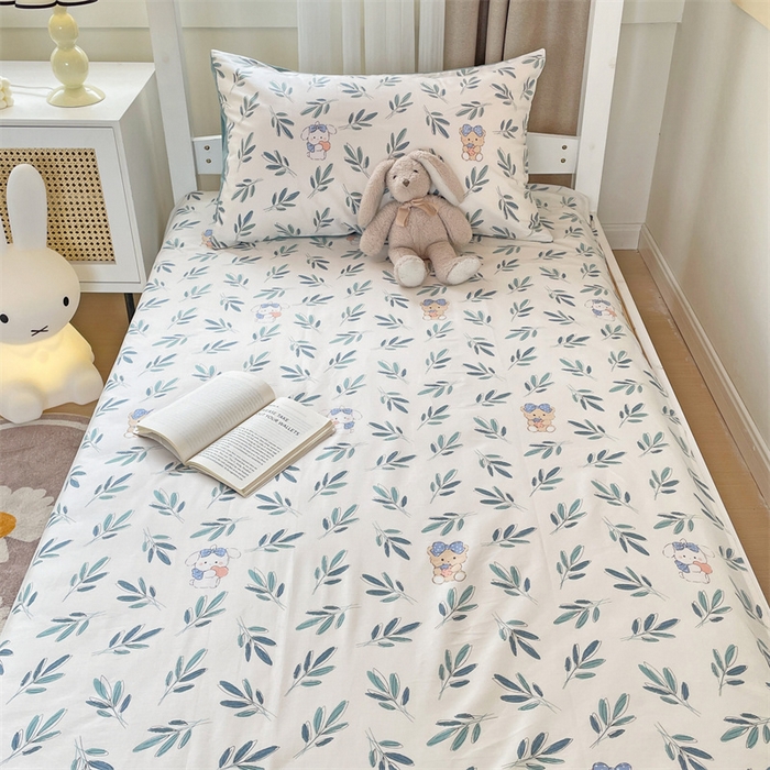 91家纺网 家纺一手货源 找家纺 名兮家居 2025新款全棉纯棉13372学生床上下铺单床单 花花熊